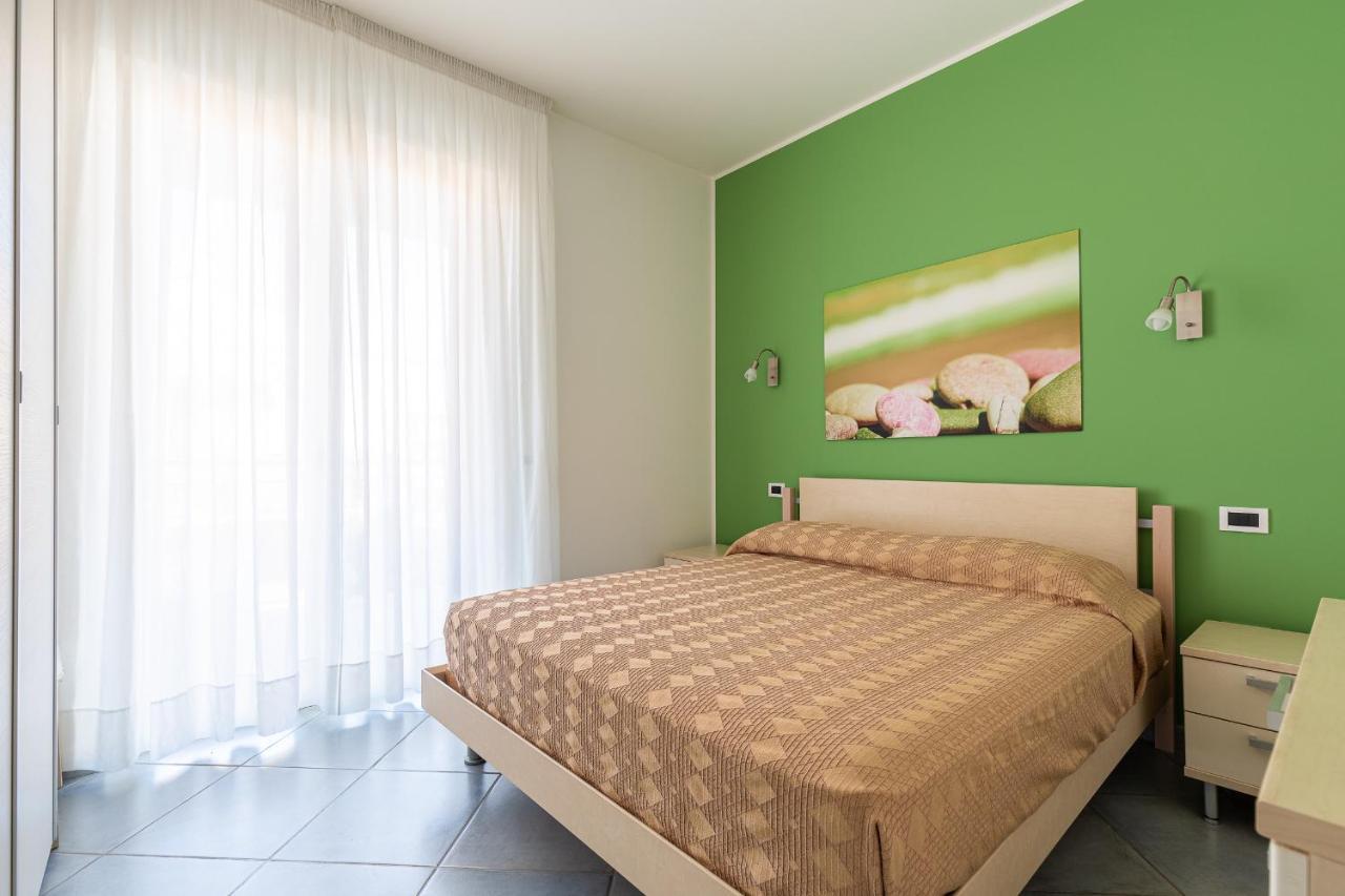 Terraces D'Orlando - Family Apartments With Sea View And Pool Capo dʼOrlando Buitenkant foto