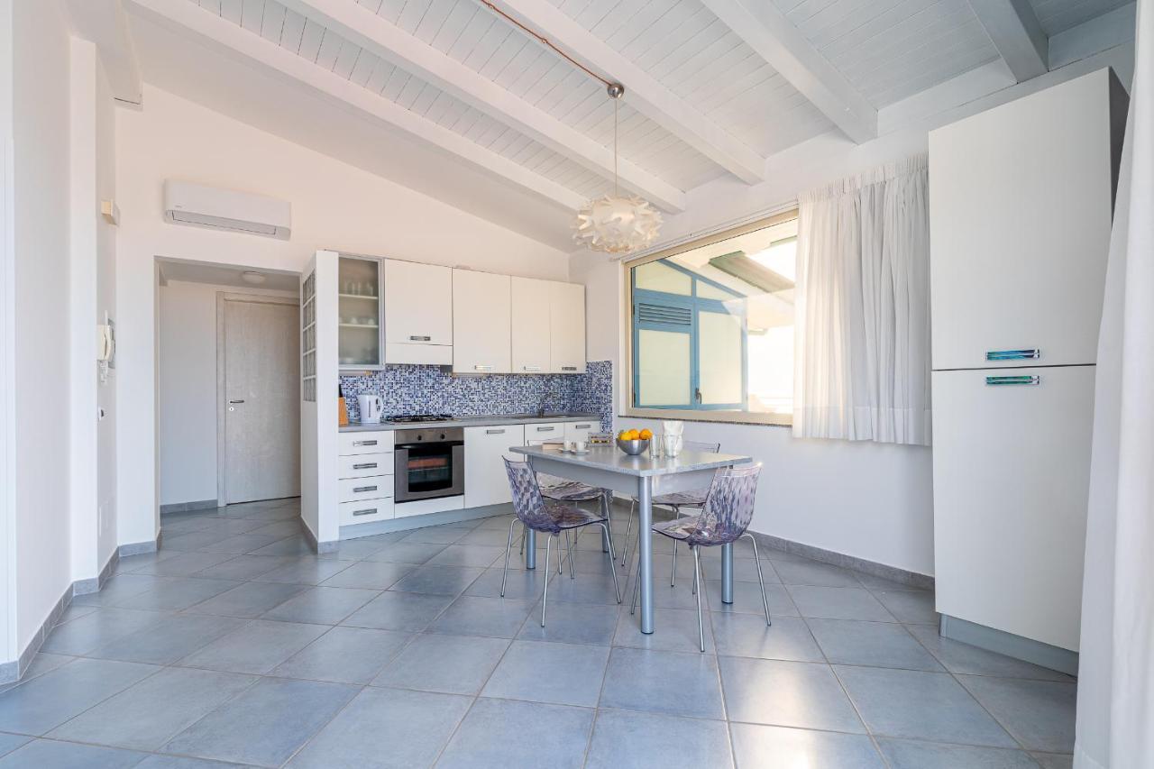 Terraces D'Orlando - Family Apartments With Sea View And Pool Capo dʼOrlando Buitenkant foto