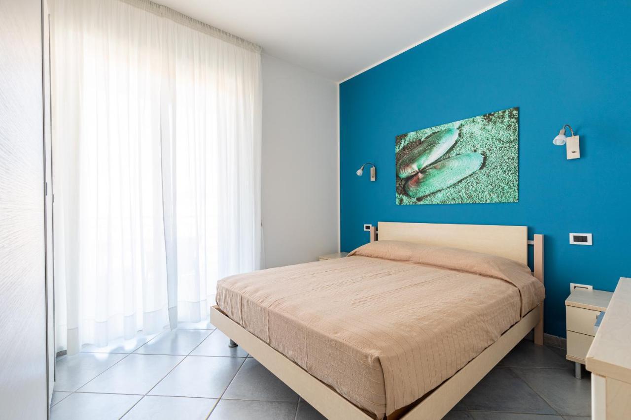 Terraces D'Orlando - Family Apartments With Sea View And Pool Capo dʼOrlando Buitenkant foto