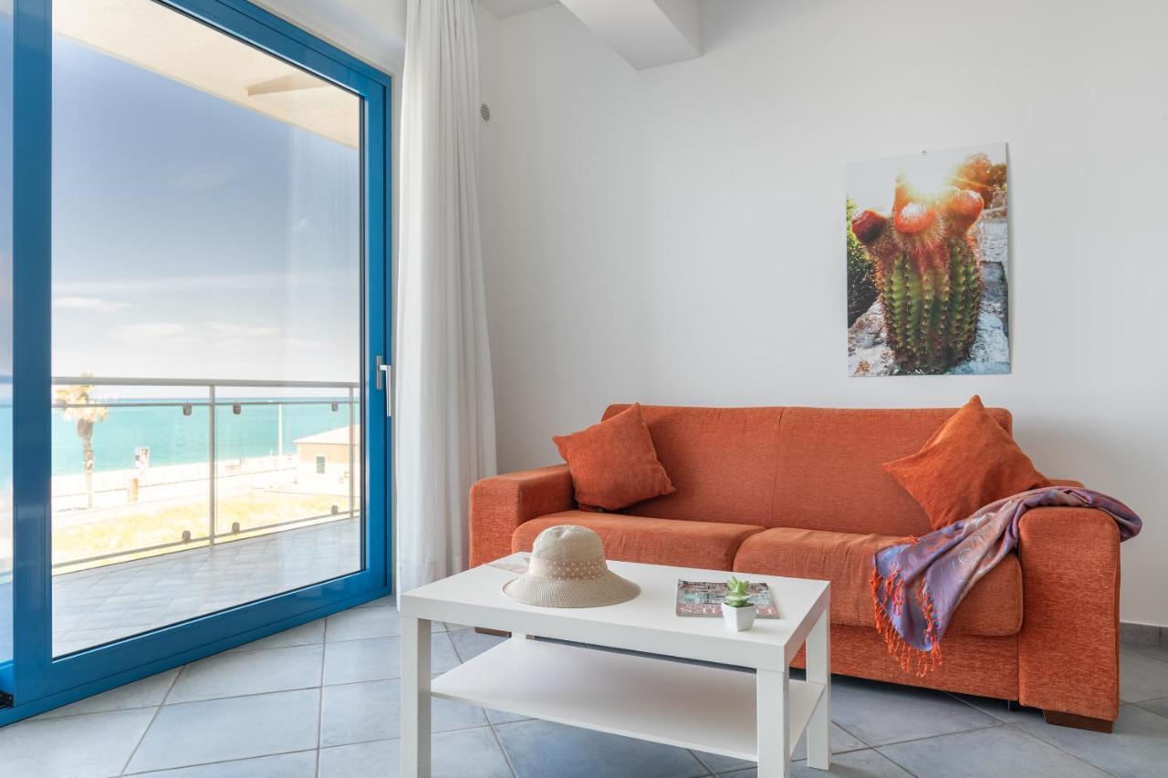 Terraces D'Orlando - Family Apartments With Sea View And Pool Capo dʼOrlando Buitenkant foto