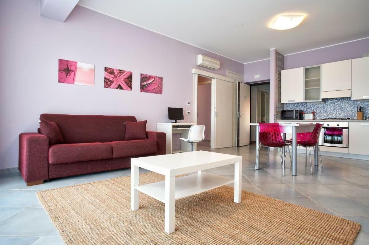 Terraces D'Orlando - Family Apartments With Sea View And Pool Capo dʼOrlando Buitenkant foto