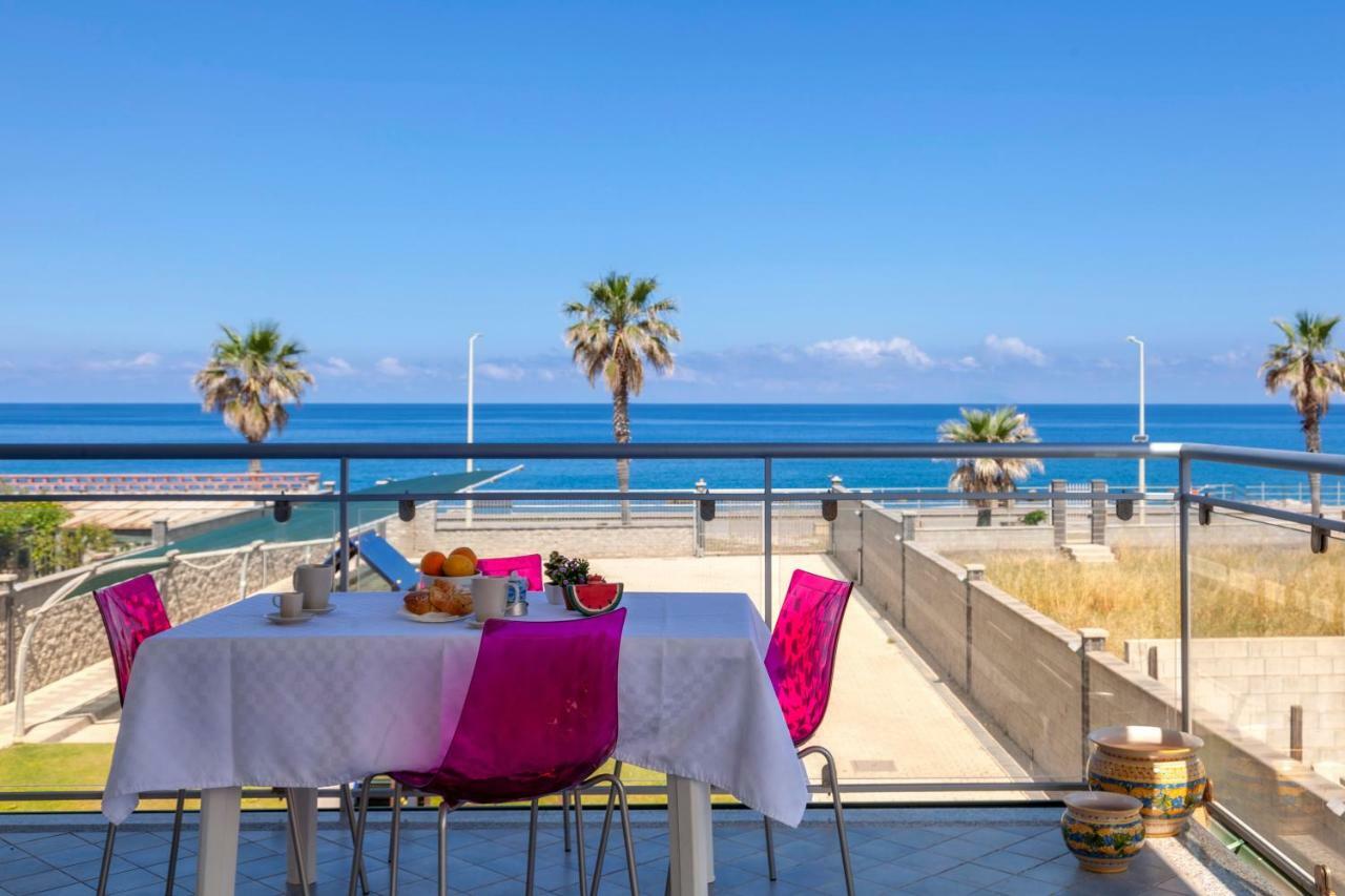 Terraces D'Orlando - Family Apartments With Sea View And Pool Capo dʼOrlando Buitenkant foto